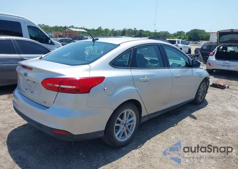 2017 Ford Focus Se z USA, uszkodzony, nr VIN 1FADP3F25HL304819
